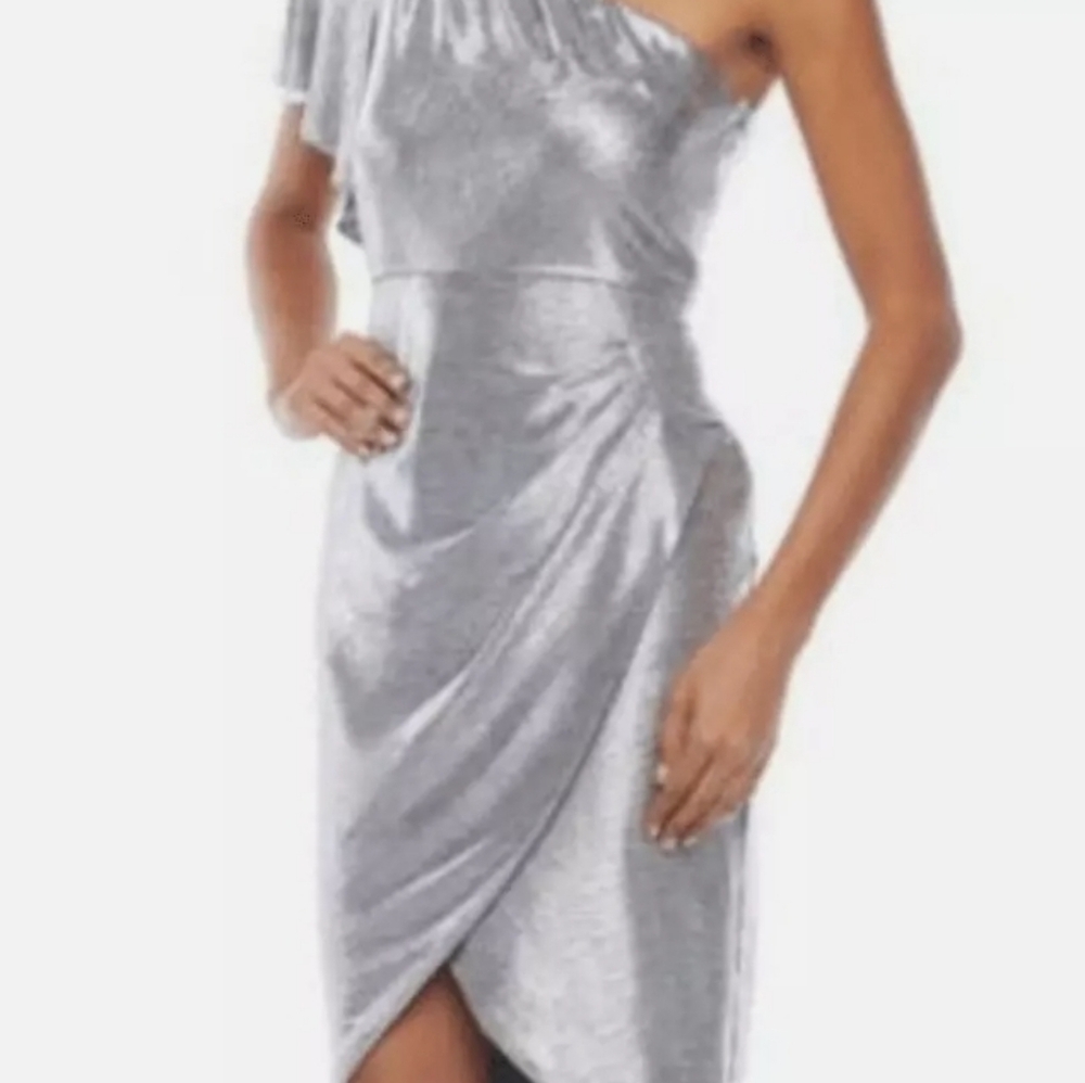 Melonie short sleeve one shoulder silver shimmer mini dress